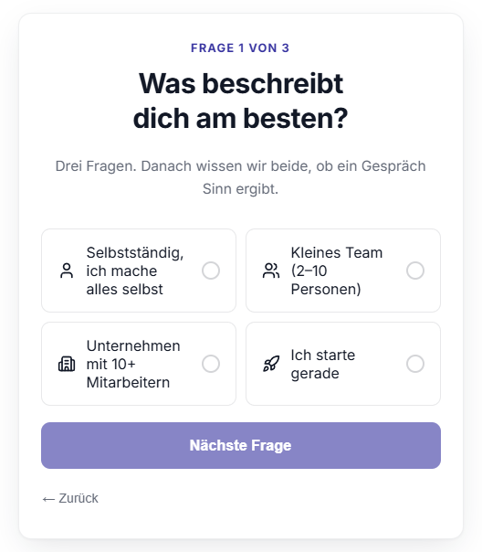 ein Frage-Schritt im Funnel, mit vier Antwortkacheln und der Fortschrittslinie unten