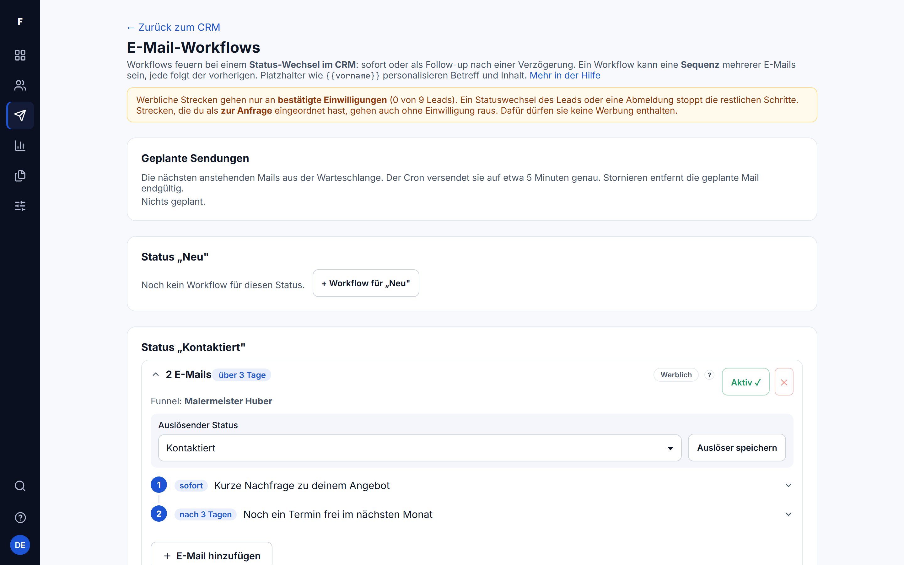 Eine E-Mail-Sequenz als Zeitleiste: mehrere Mails unter einem auslösenden Status, jede mit ihrer Wartezeit.